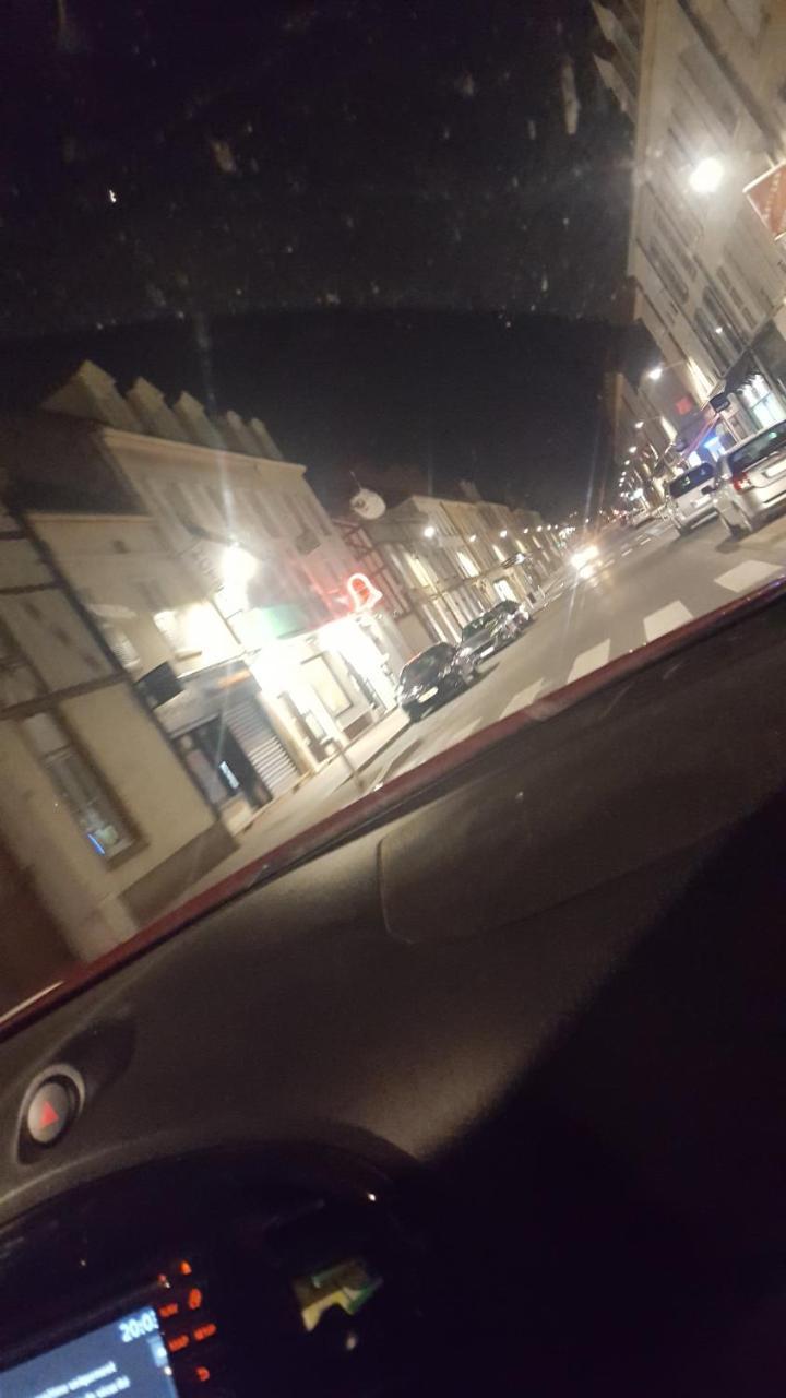 ריימס Hotel De La Cloche Sp מראה חיצוני תמונה